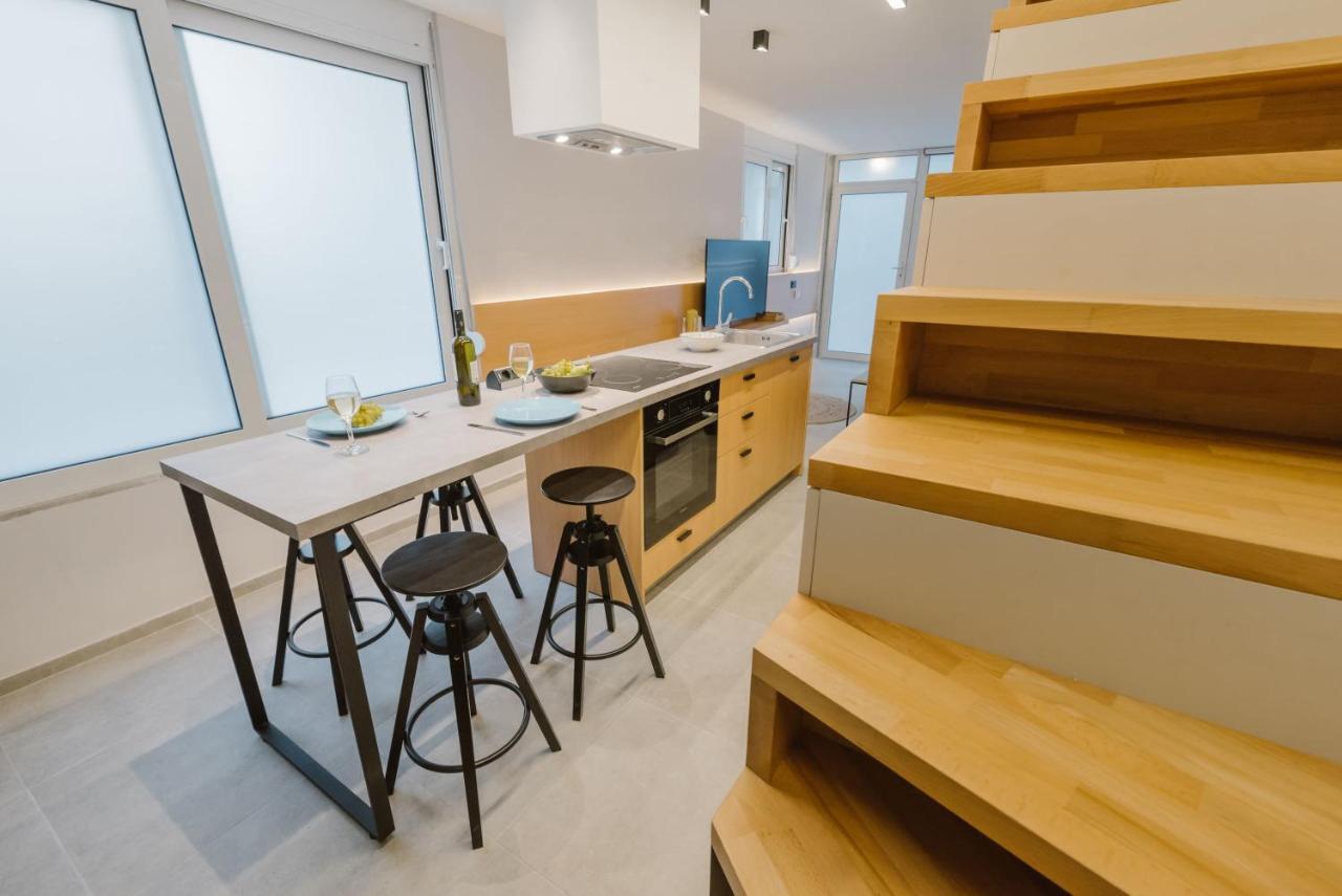 Manolis Loft Apartment, Rhodes Town Rhodes City Exterior foto